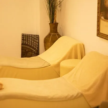 Nun & Szálloda